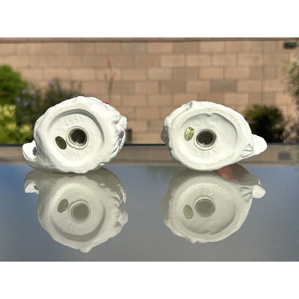 VTG Pair of Porcelain Santa Head Salt & Pepper Shakers by House of Lloyd 1997